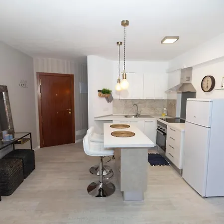 Apartamento En El Medano. Cerca De La Playa شقة *