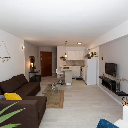 Apartamento En El Medano. Cerca De La Playa